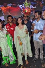 Jacqueline Fernandez at Pratap Sarnaik_s dahi handi in Thane Mumbai on 29th Aug 2013 (84).JPG